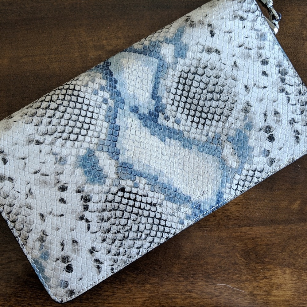 Henri Bendel organizer wallet